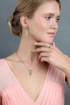 Подвес с бриллиантами и изумрудами, жёлтое золото 3