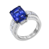 Кольцо с танзанитом и бриллиантами, белое золото