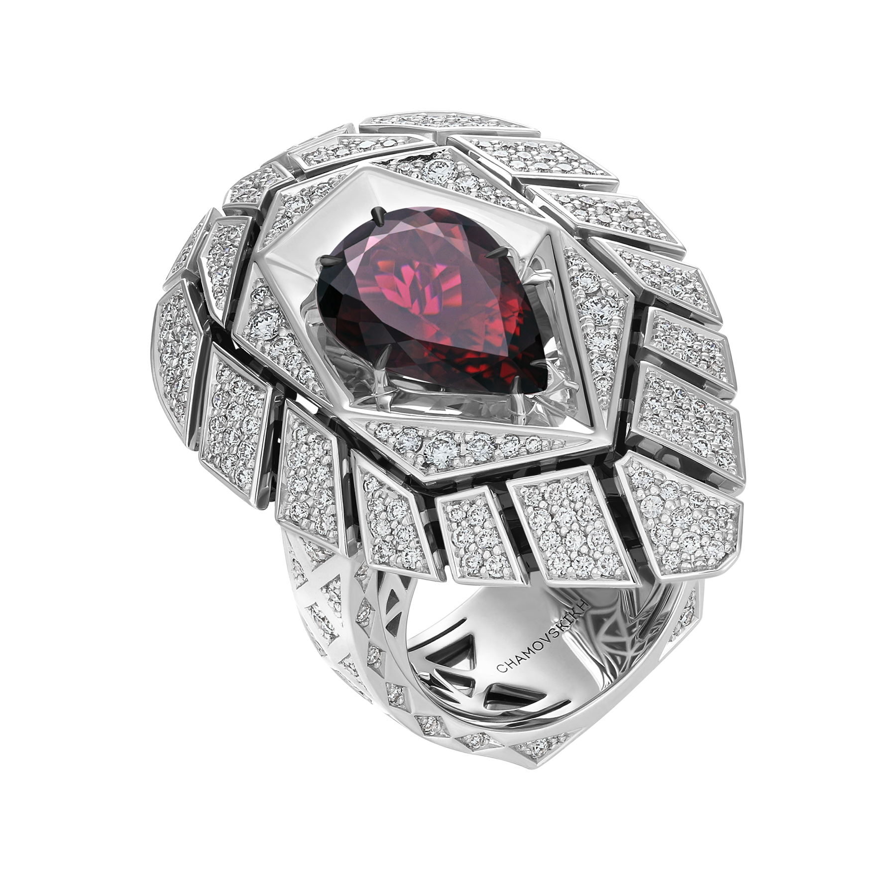 Кольцо с турмалином и бриллиантами, белое золото