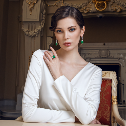 Кольцо с изумрудом и бриллиантами, белое золото 2