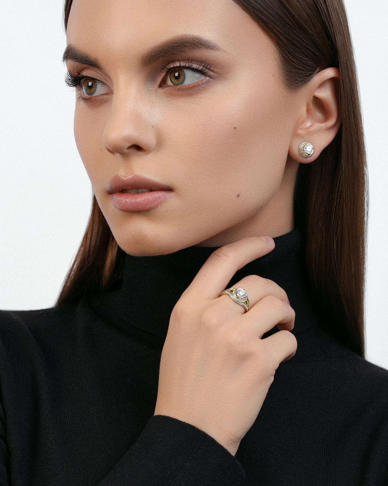 Кольцо с бриллиантами, желтое золото