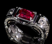 Кольцо с рубином и бриллиантами, белое золото