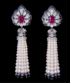 Серьги с рубеллитами, бриллиантами и жемчугом, белое золото, н.керамика