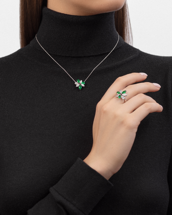 Колье с изумрудами и бриллиантами, белое золото 2