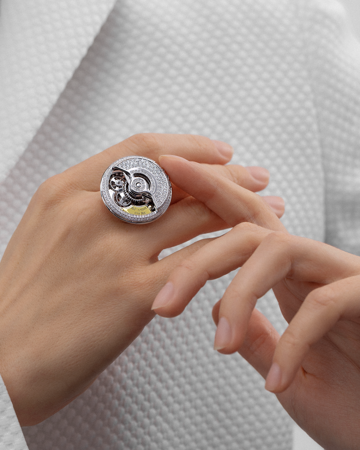 Кольцо с бриллиантами, белое золото