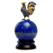 Настольная скульптура «Петух на шаре»