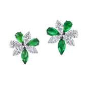 Серьги с изумрудами и бриллиантами, белое золото