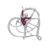 Брошь с сапфирами, рубинами и бриллиантами, белое золото