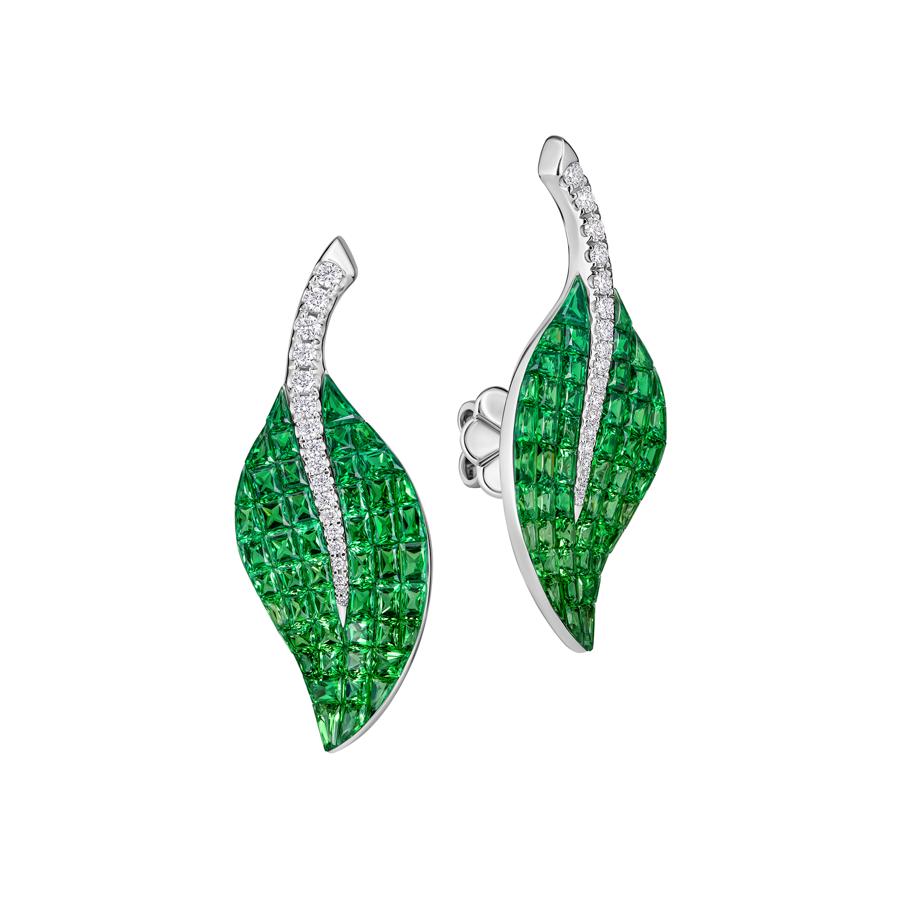 Пусеты с тсаворитами и бриллиантами, белое золото