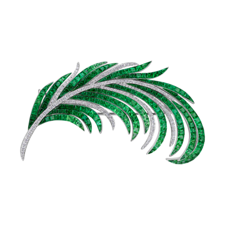 Брошь с тсаворитами и бриллиантами, белое золото 1